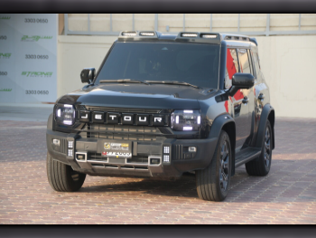 Jetour  T2  Hybrid  2025  Automatic  7,400 Km  4 Cylinder  Four Wheel Drive (4WD)  SUV  Black  With Warranty