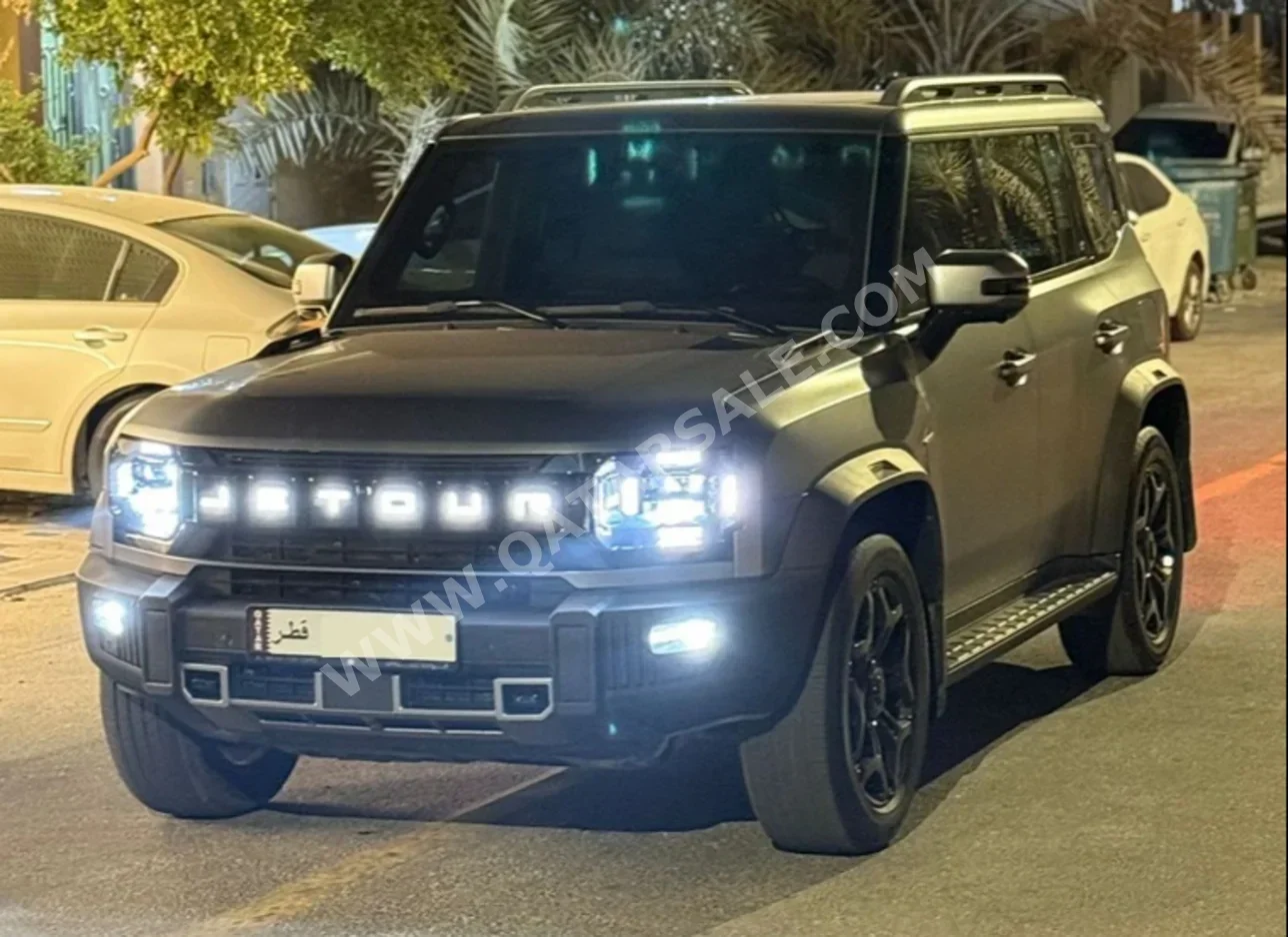 Jetour  T2  Luxury  2024  Automatic  19,000 Km  4 Cylinder  Four Wheel Drive (4WD)  SUV  Gray  With Warranty