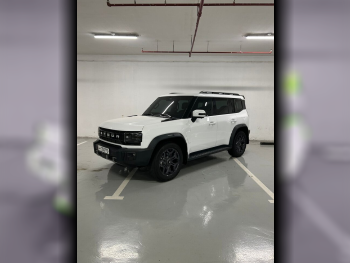 Jetour  T2  Luxury  2025  Automatic  12,000 Km  4 Cylinder  All Wheel Drive (AWD)  SUV  White  With Warranty