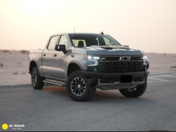 Chevrolet  Silverado  ZR 2  2025  Automatic  41 Km  8 Cylinder  Four Wheel Drive (4WD)  Pick Up  Gray  With Warranty