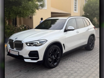 BMW  X-Series  X5 40i  2022  Automatic  55,000 Km  6 Cylinder  All Wheel Drive (AWD)  SUV  White  With Warranty