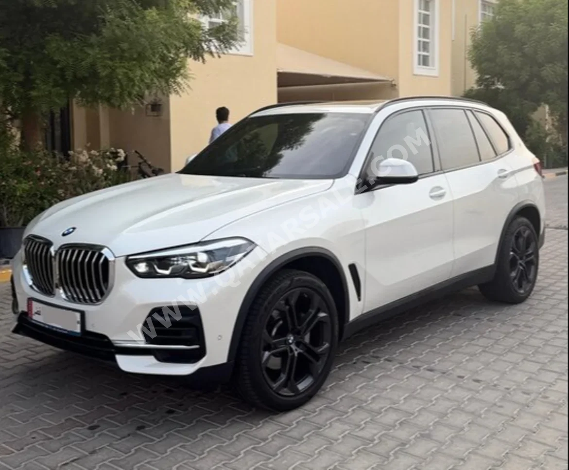 BMW  X-Series  X5 40i  2022  Automatic  55,000 Km  6 Cylinder  All Wheel Drive (AWD)  SUV  White  With Warranty