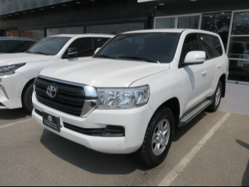 Toyota  Land Cruiser  GX  2021  Automatic  160,000 Km  6 Cylinder  Four Wheel Drive (4WD)  SUV  White