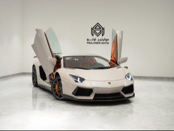 Lamborghini  Aventador  2014  Automatic  34,000 Km  8 Cylinder  Rear Wheel Drive (RWD)  Coupe / Sport  Beige