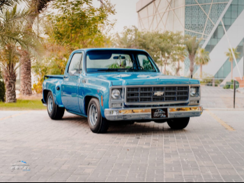 شفروليه  بيكب  1979  اوتوماتيك  33,500 كم  8 سلندر  دفع خلفي  كلاسك  ازرق