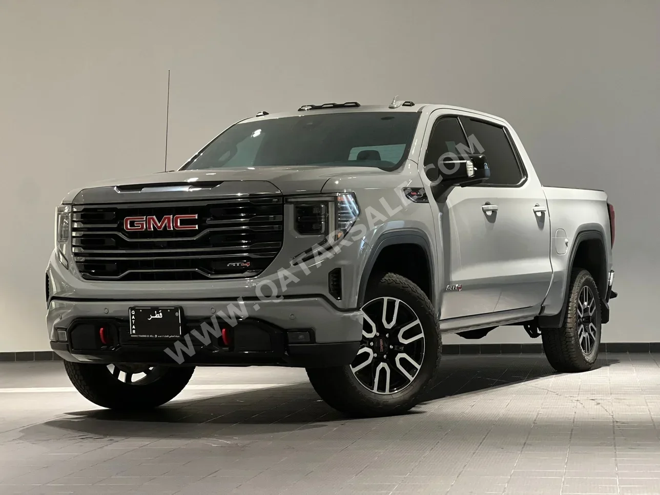 GMC  Sierra  AT4  2024  Automatic  5,900 Km  8 Cylinder  Four Wheel Drive (4WD)  Pick Up  Gray  With Warranty