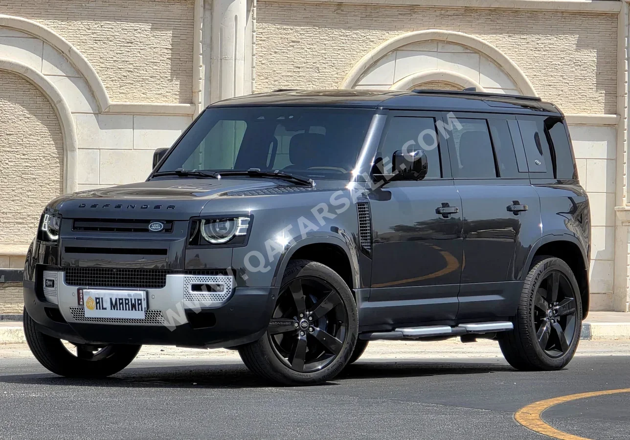 Land Rover  Defender  110 HSE  2024  Automatic  33,000 Km  6 Cylinder  Four Wheel Drive (4WD)  SUV  Gray  With Warranty