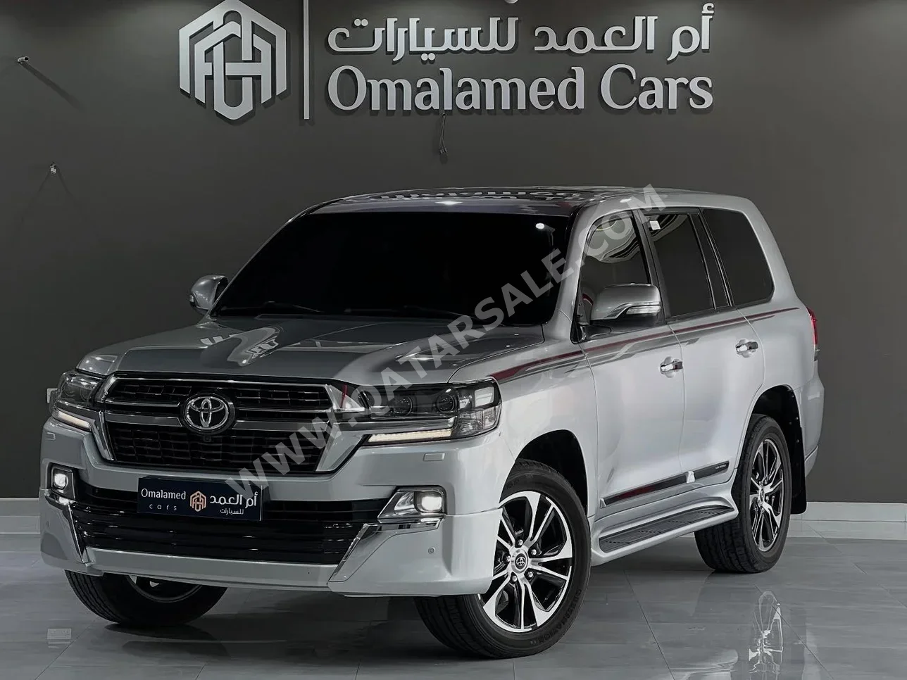 تويوتا  لاند كروزر  جي اكس ار  2016  اوتوماتيك  250,000 كم  8 سلندر  دفع رباعي  اس يو في  فضي