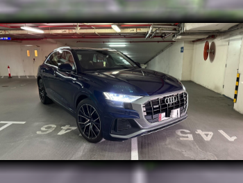 اودي  كيو 8  TFSI Quattro  2019  اوتوماتيك  89,000 كم  6 سلندر  دفع كلي مستمر  اس يو في  ازرق