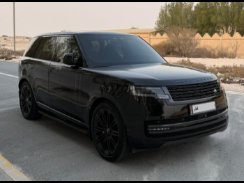 Land Rover  Range Rover  Vogue SE  2025  Automatic  14,000 Km  6 Cylinder  Four Wheel Drive (4WD)  SUV  Black  With Warranty