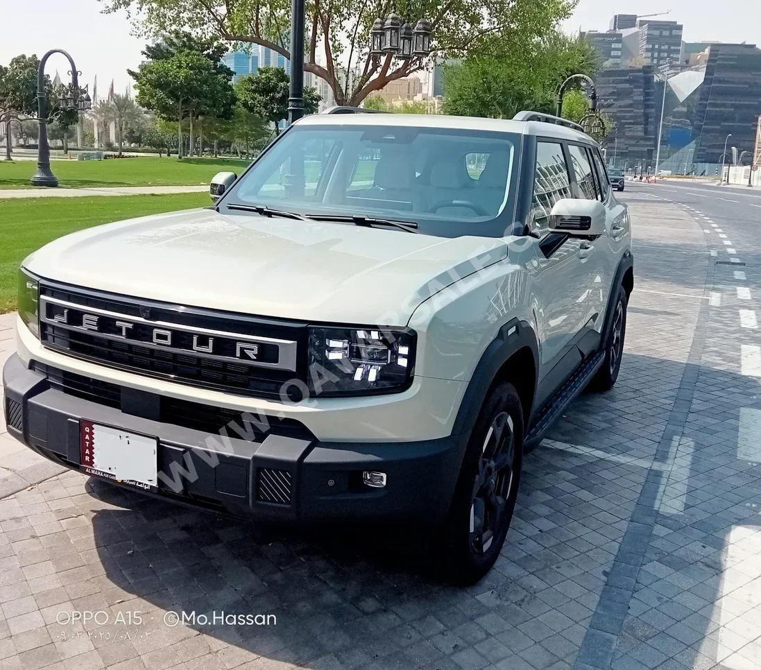 Jetour  T1  2025  Automatic  300 Km  4 Cylinder  Four Wheel Drive (4WD)  SUV  Light Green  With Warranty