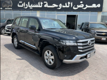 تويوتا  لاند كروزر  جي اكس ار توين توربو  2022  اوتوماتيك  59,000 كم  6 سلندر  دفع رباعي  اس يو في  أسود