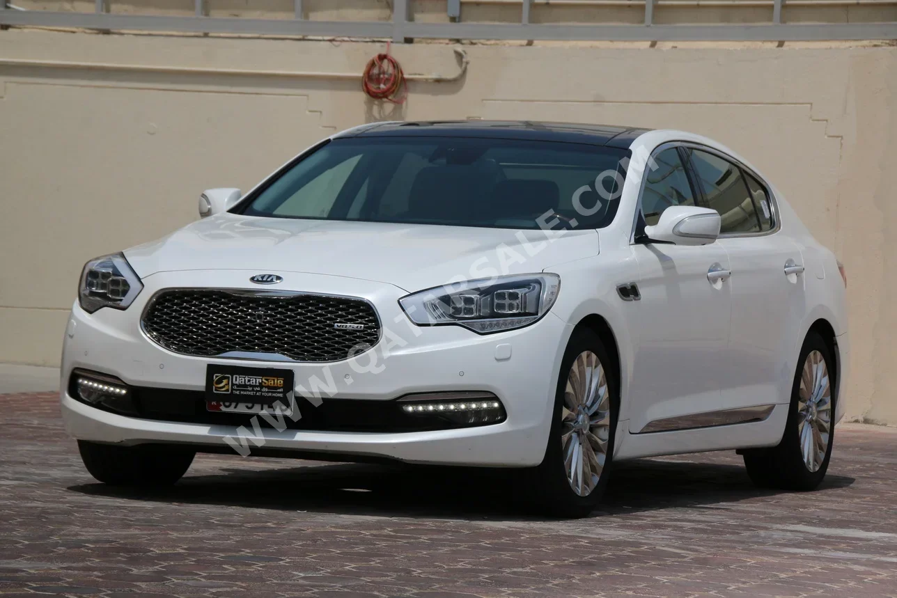 Kia  Quoris  2016  Automatic  88,000 Km  8 Cylinder  Rear Wheel Drive (RWD)  Sedan  White