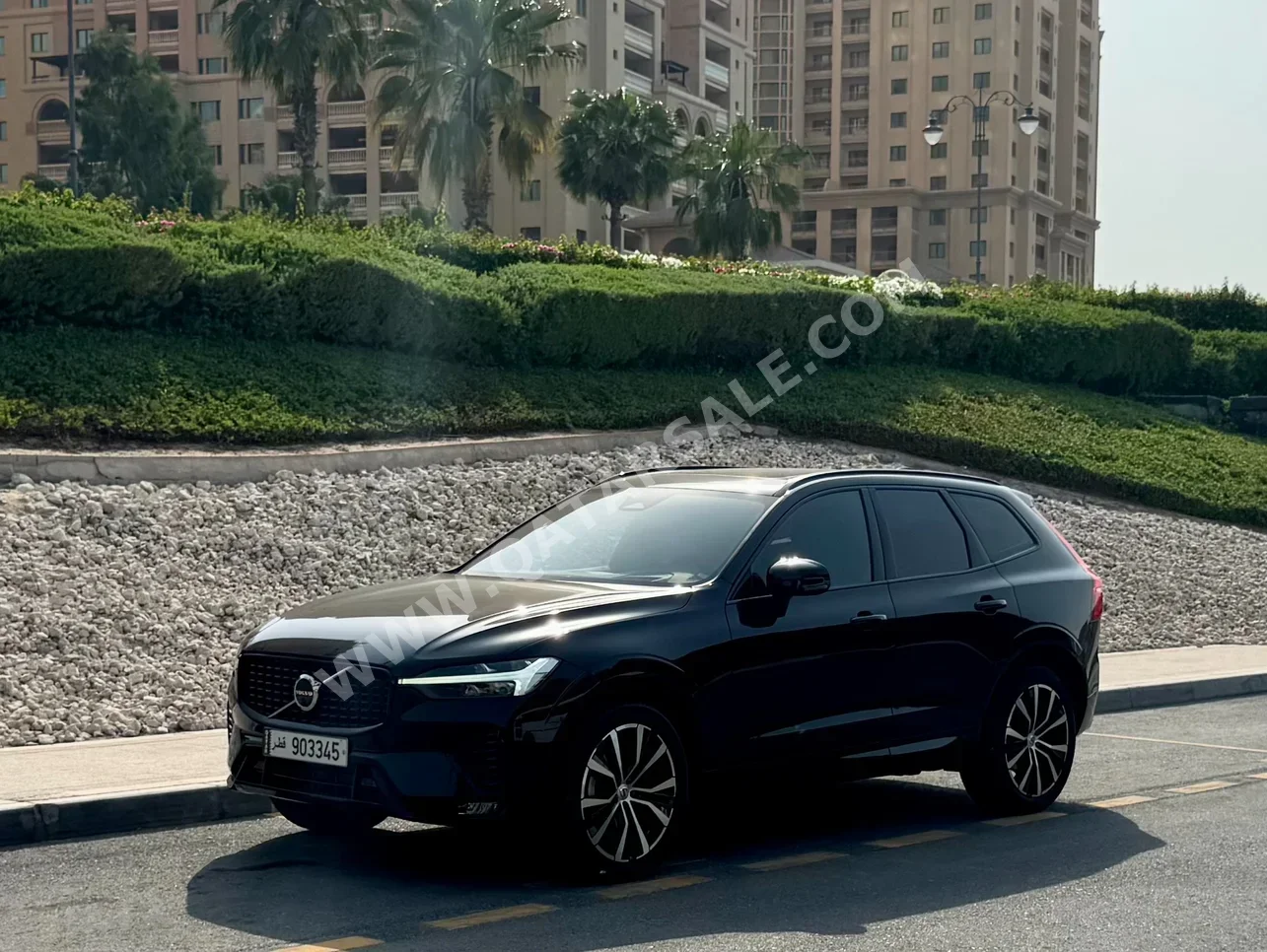 Volvo  XC  60  2023  Automatic  27,500 Km  4 Cylinder  All Wheel Drive (AWD)  SUV  Black  With Warranty