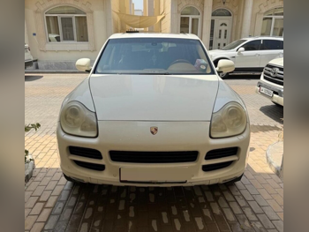 Porsche  Cayenne  S  2005  Automatic  230,000 Km  8 Cylinder  Four Wheel Drive (4WD)  SUV  White