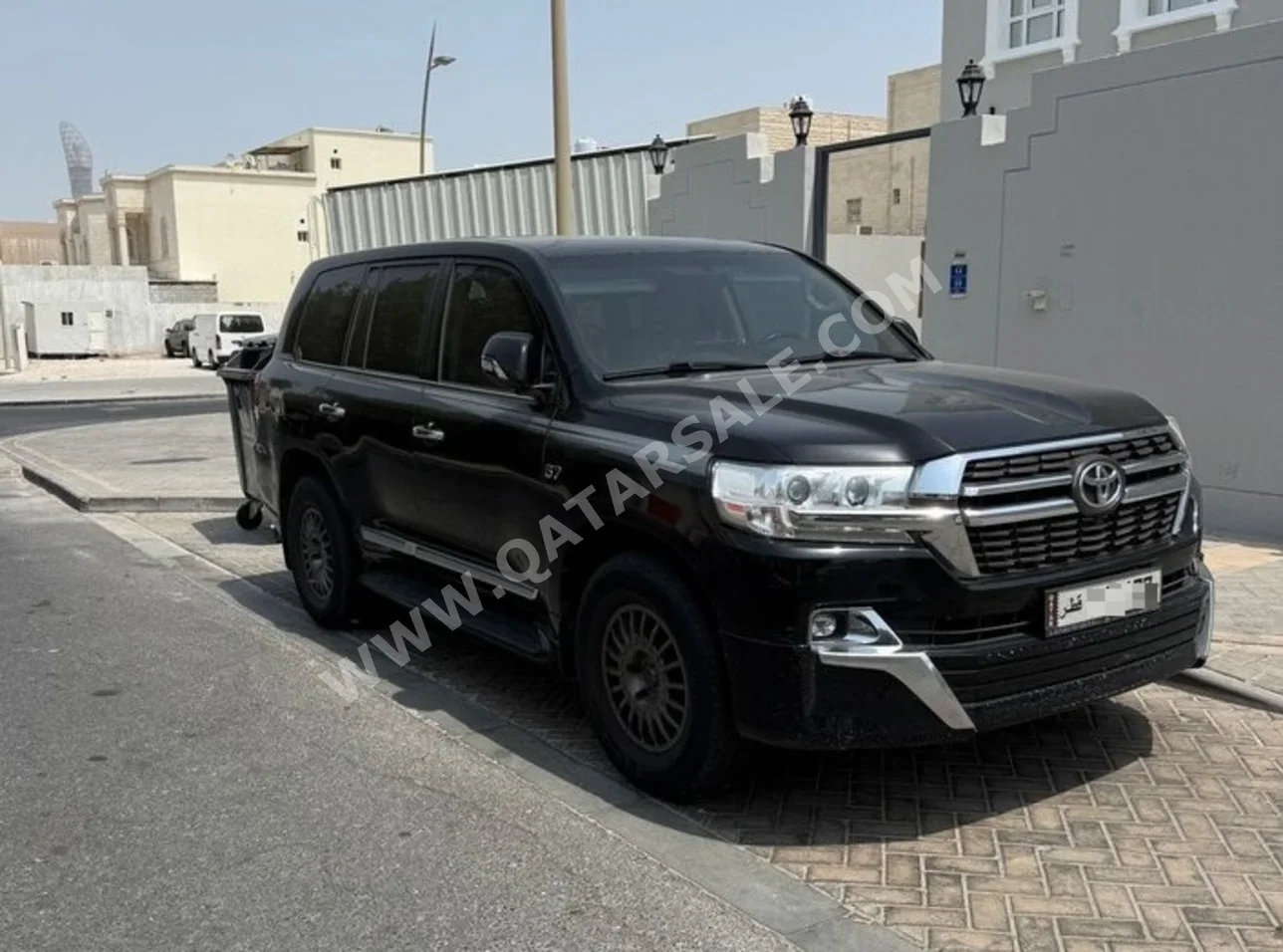 Toyota  Land Cruiser  VXR  2021  Automatic  100,000 Km  8 Cylinder  Four Wheel Drive (4WD)  SUV  Black
