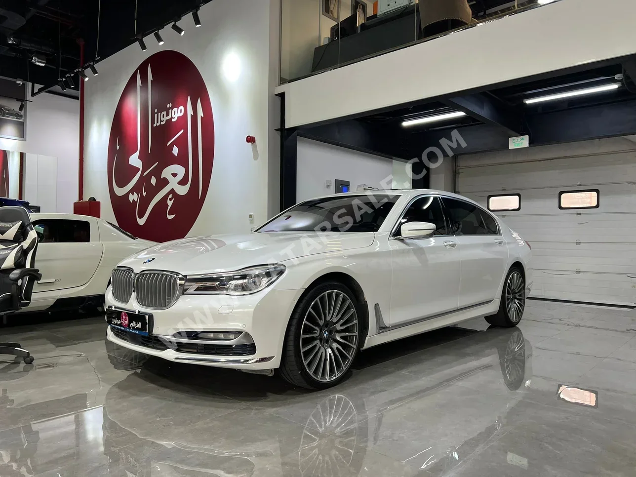BMW  7-Series  750 Li  2016  Automatic  42,000 Km  8 Cylinder  Rear Wheel Drive (RWD)  Sedan  Pearl