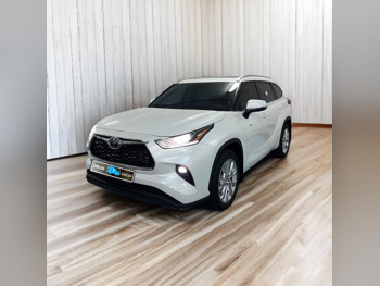 تويوتا  هاي لاندر  ليميتد  2025  اوتوماتيك  4,900 كم  4 سلندر  دفع رباعي  اس يو في  أبيض  تحت الضمان