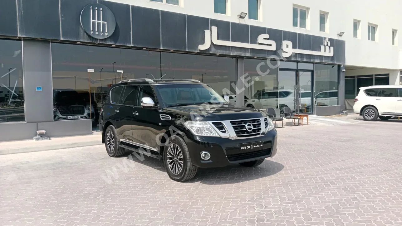 نيسان  باترول  بلاتنيوم  2015  اوتوماتيك  212,000 كم  8 سلندر  دفع رباعي  اس يو في  أسود