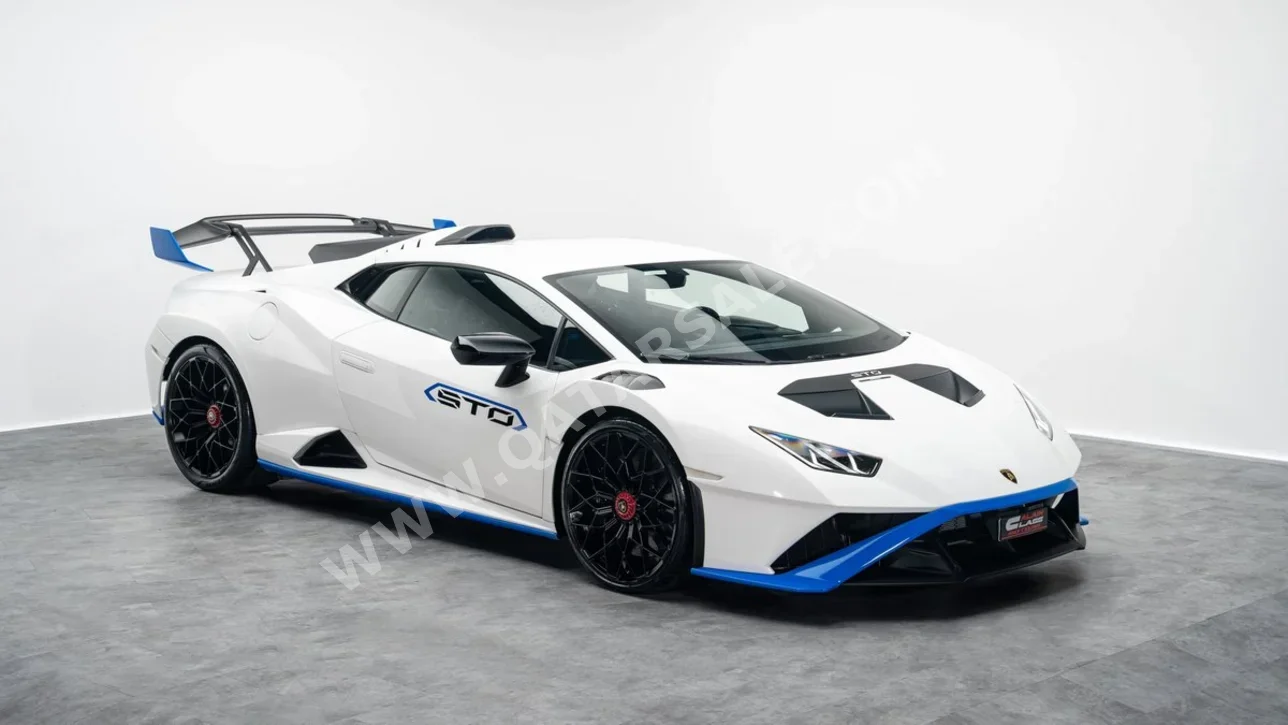 Lamborghini  Huracan  STO  2022  Automatic  2,565 Km  10 Cylinder  Rear Wheel Drive (RWD)  Coupe / Sport  White  With Warranty