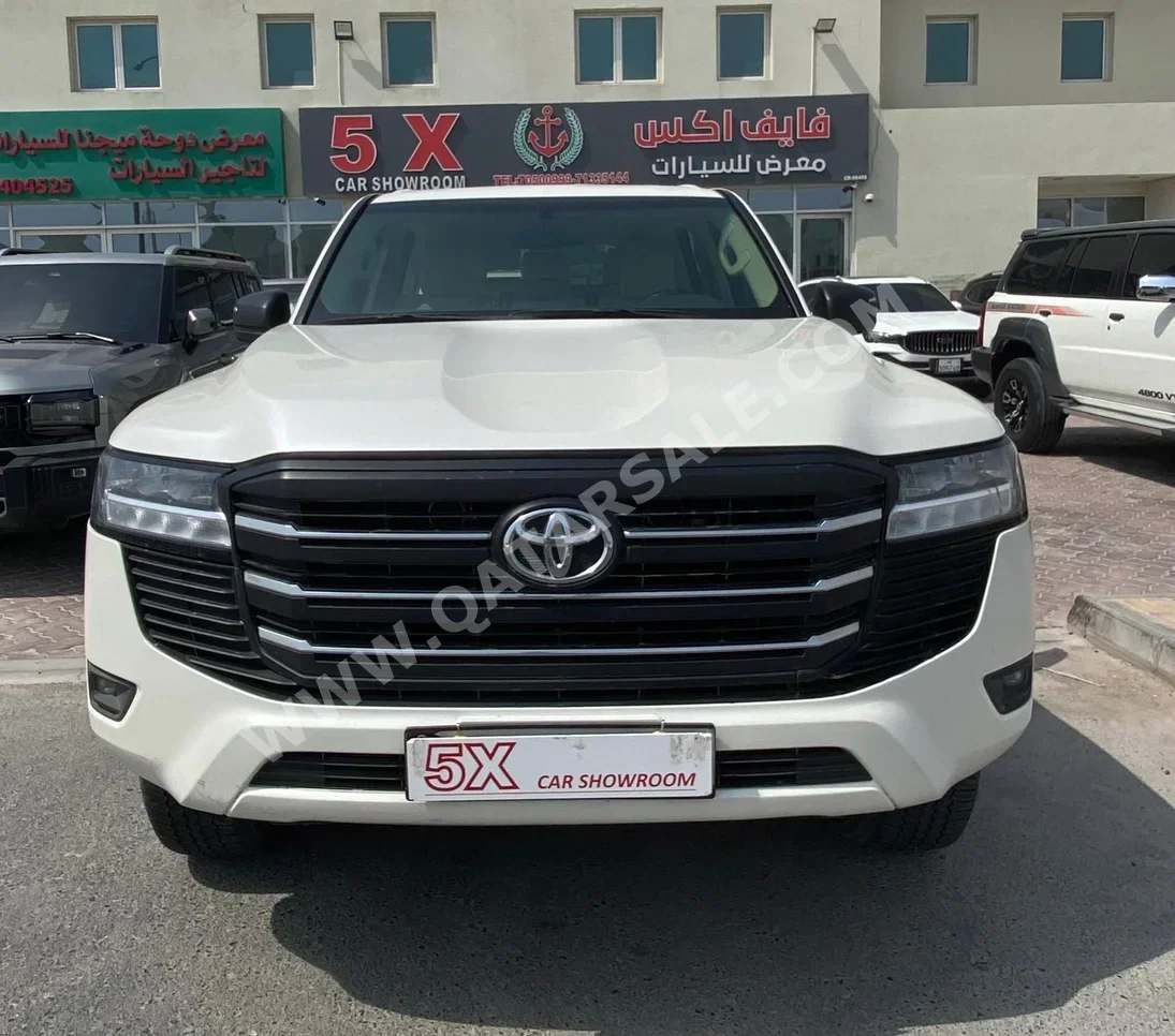 Toyota  Land Cruiser  GXR Twin Turbo  2023  Automatic  103,000 Km  6 Cylinder  Four Wheel Drive (4WD)  SUV  White
