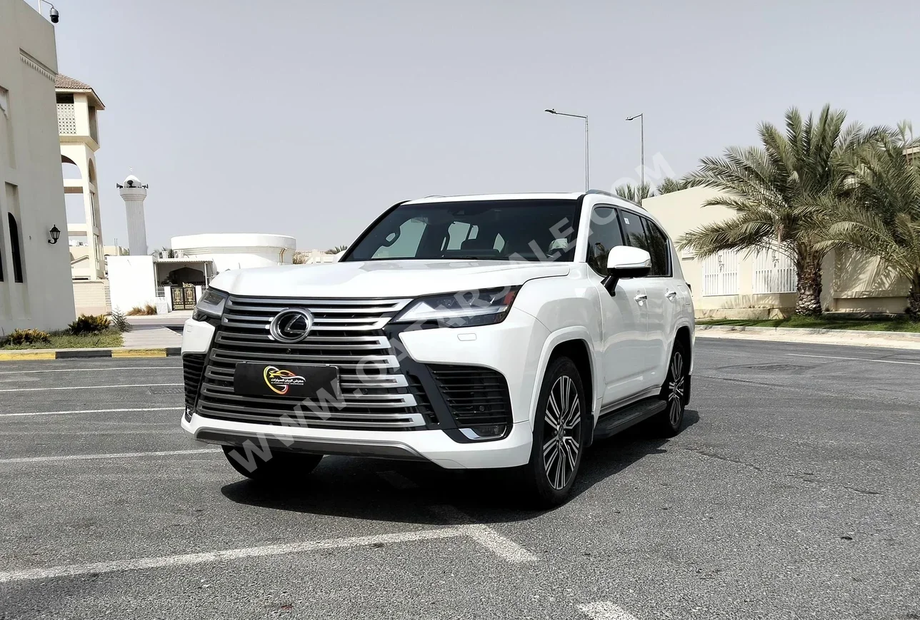 Lexus  LX  600 Luxury  2024  Automatic  16,000 Km  6 Cylinder  Four Wheel Drive (4WD)  SUV  White  With Warranty