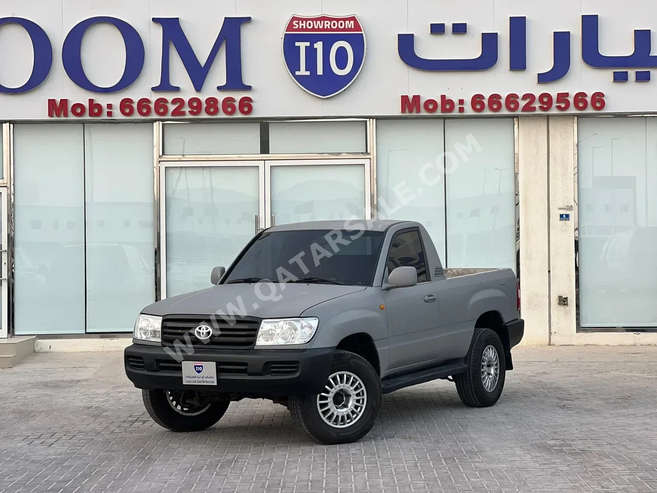 Toyota  Land Cruiser  VXR  2006  Automatic  522,000 Km  8 Cylinder  Four Wheel Drive (4WD)  Pick Up  Gray