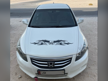Honda  Accord  2011  Automatic  288,000 Km  4 Cylinder  Front Wheel Drive (FWD)  Sedan  Pearl