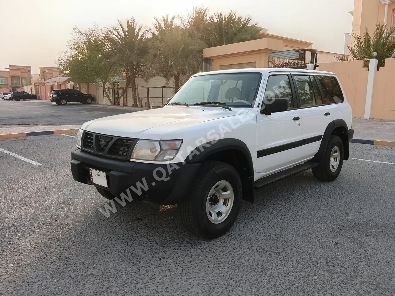 Nissan  Patrol  Safari  1998  Manual  170,000 Km  6 Cylinder  Four Wheel Drive (4WD)  SUV  White