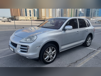 Porsche  Cayenne  S  2009  Automatic  181,000 Km  8 Cylinder  Four Wheel Drive (4WD)  SUV  Silver
