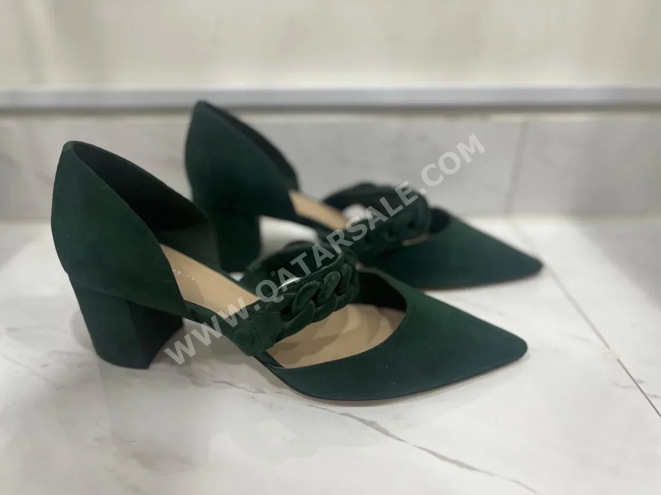 Slippers / Sandals Olive Size 41  Women