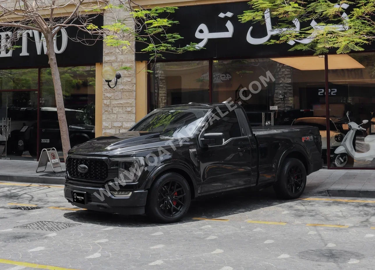 فورد  أف  150 اكس ال تي  2021  اوتوماتيك  96,500 كم  6 سلندر  دفع رباعي  بيكب  أسود  تحت الضمان