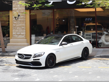 مرسيدس - بنز  سي - كلاس  63 AMG  2016  اوتوماتيك  77,564 كم  8 سلندر  دفع خلفي  سيدان  أبيض