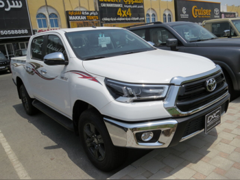 Toyota  Hilux  2025  Automatic  0 Km  4 Cylinder  Four Wheel Drive (4WD)  Pick Up  White  With Warranty