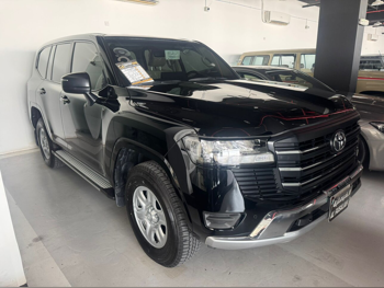 Toyota  Land Cruiser  GX  2024  Automatic  31,000 Km  6 Cylinder  Four Wheel Drive (4WD)  SUV  Black  With Warranty
