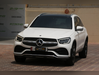 مرسيدس - بنز  جي ال سي  300  2020  اوتوماتيك  60,000 كم  4 سلندر  دفع رباعي  اس يو في  أبيض