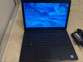 Laptops Dell  - Inspiron  - Black  - Windows 10  - Intel  - Core i5  -Memory (Ram): 12 GB