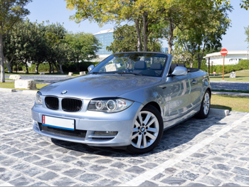 BMW  1-Series  125i  2011  Automatic  73,000 Km  6 Cylinder  Rear Wheel Drive (RWD)  Convertible  Blue