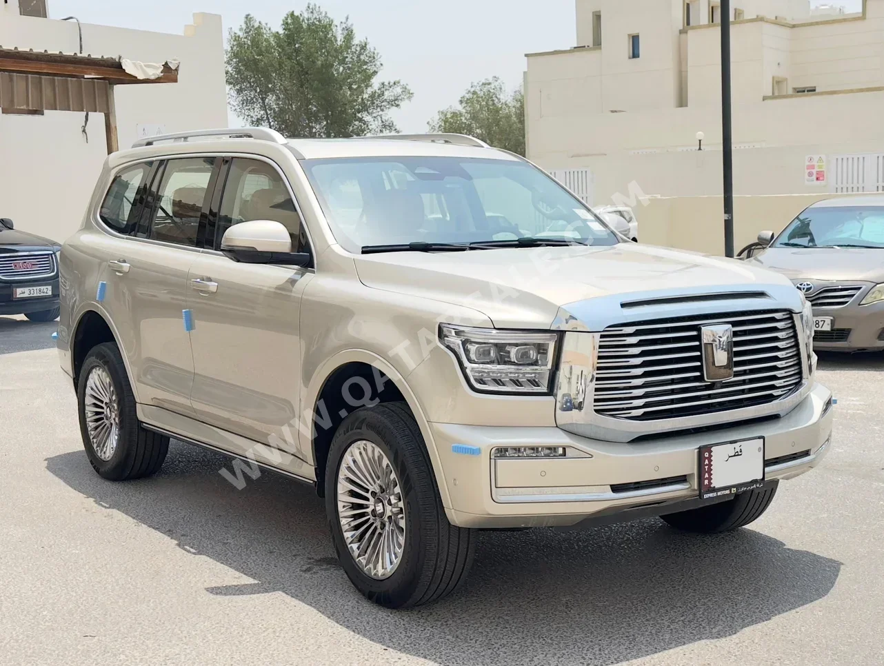 جي دبليو ام  تانك  500  2025  اوتوماتيك  0 كم  6 سلندر  دفع رباعي  اس يو في  ذهبي  تحت الضمان