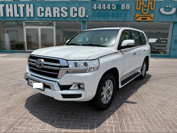 Toyota  Land Cruiser  GXR  2019  Automatic  60,000 Km  8 Cylinder  Four Wheel Drive (4WD)  SUV  White