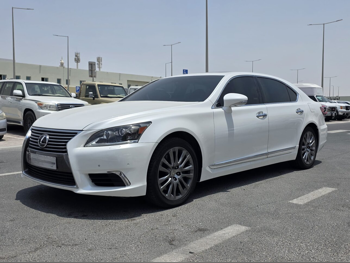 Lexus  LS  460 L  2014  Automatic  159,000 Km  8 Cylinder  Rear Wheel Drive (RWD)  Sedan  White