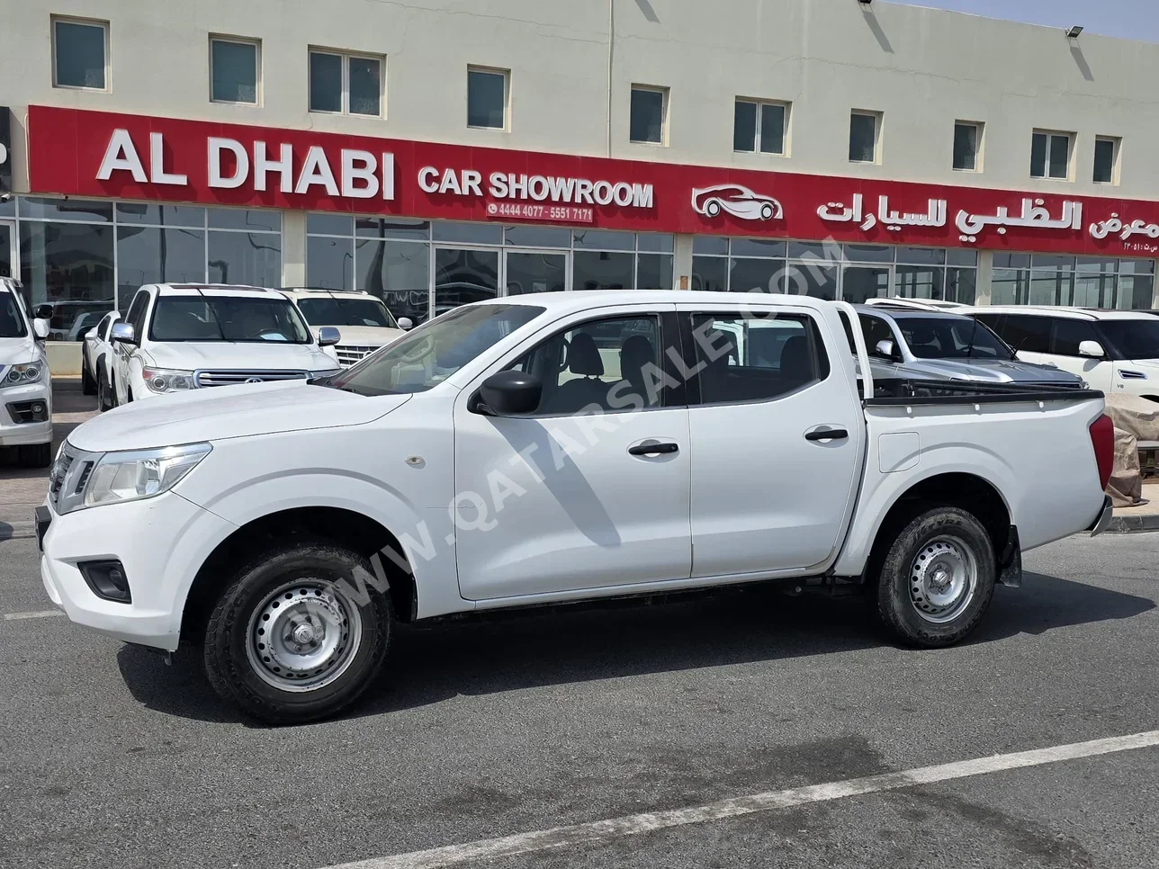 Nissan  Navara  SE  2019  Manual  88,000 Km  4 Cylinder  Rear Wheel Drive (RWD)  Pick Up  White