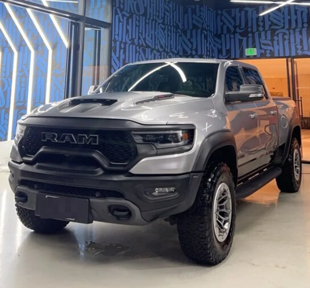Dodge  Ram  TRX  2021  Automatic  115,566 Km  8 Cylinder  Four Wheel Drive (4WD)  Pick Up  Silver