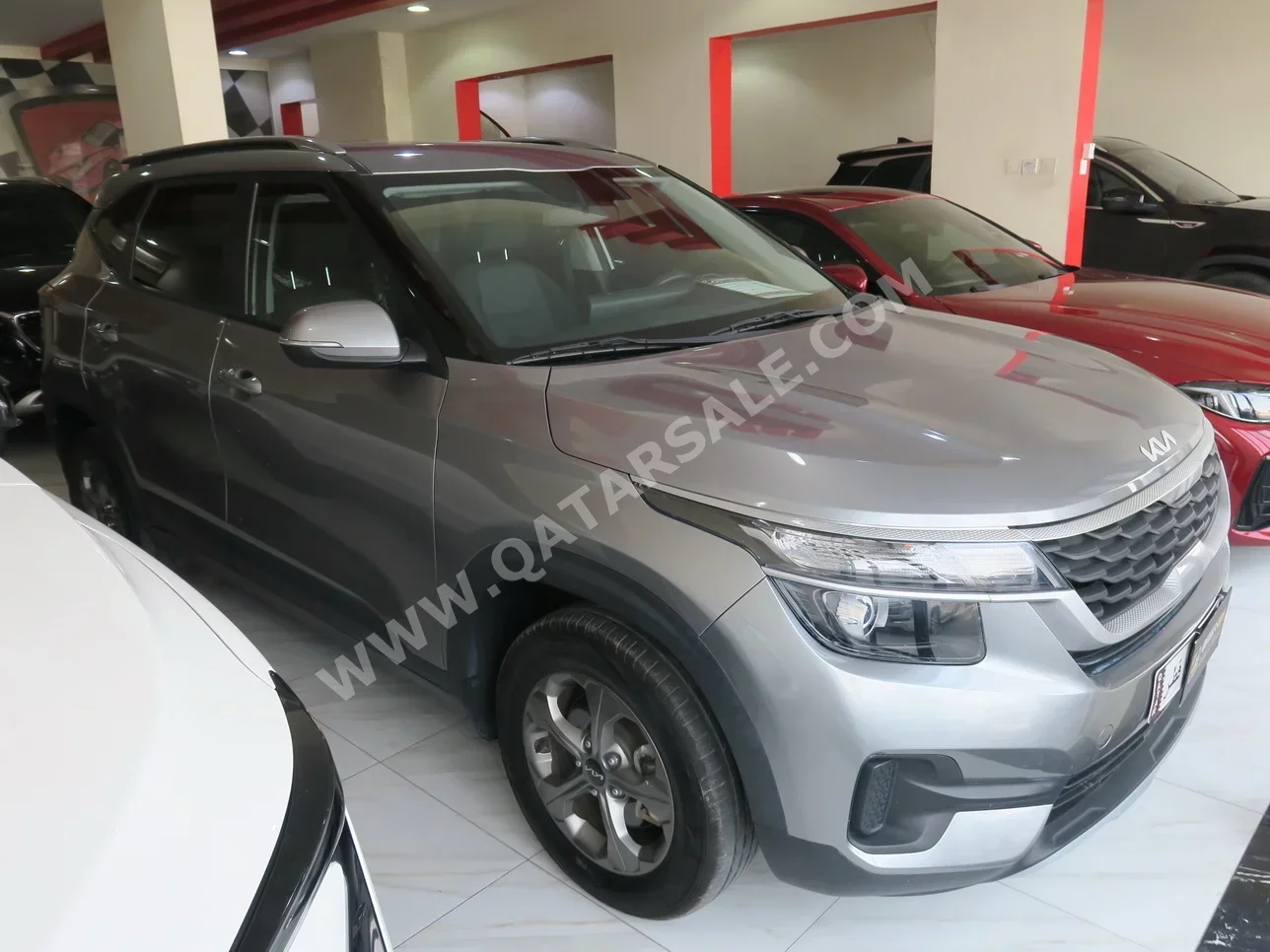 Kia  Seltos  2023  Automatic  82,000 Km  4 Cylinder  Rear Wheel Drive (RWD)  SUV  Silver  With Warranty