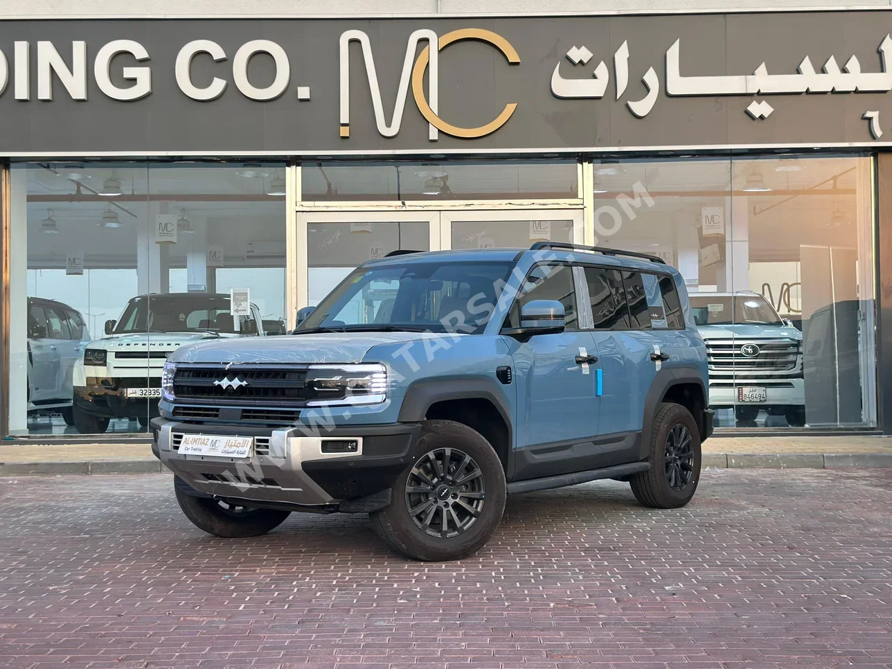 بي واي دي  ليوبيرد 5  2025  اوتوماتيك  0 كم  4 سلندر  دفع رباعي  اس يو في  فضي دخاني  تحت الضمان