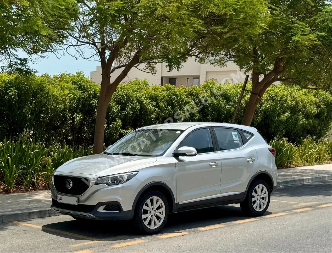 MG  Zs  2020  Automatic  46,900 Km  4 Cylinder  Front Wheel Drive (FWD)  SUV  Silver
