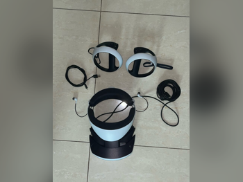 Sony  PS VR 2  - Playstation  Knuckles Included