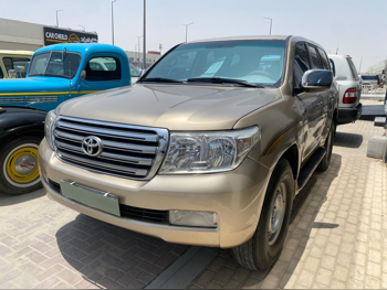 Toyota  Land Cruiser  GX  2010  Manual  254,000 Km  6 Cylinder  Four Wheel Drive (4WD)  SUV  Gold