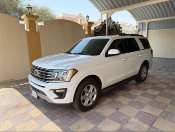 Ford  Expedition  XLT  2020  Automatic  77,915 Km  6 Cylinder  Four Wheel Drive (4WD)  SUV  White  With Warranty
