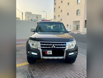 Mitsubishi  Pajero  3.8  2018  Automatic  215,000 Km  6 Cylinder  Four Wheel Drive (4WD)  SUV  Brown